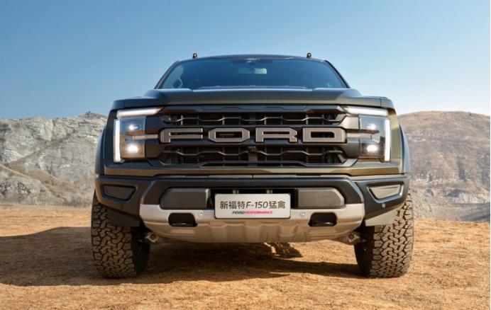 地表最强皮卡再进化,新福特F-150猛禽霸气登场