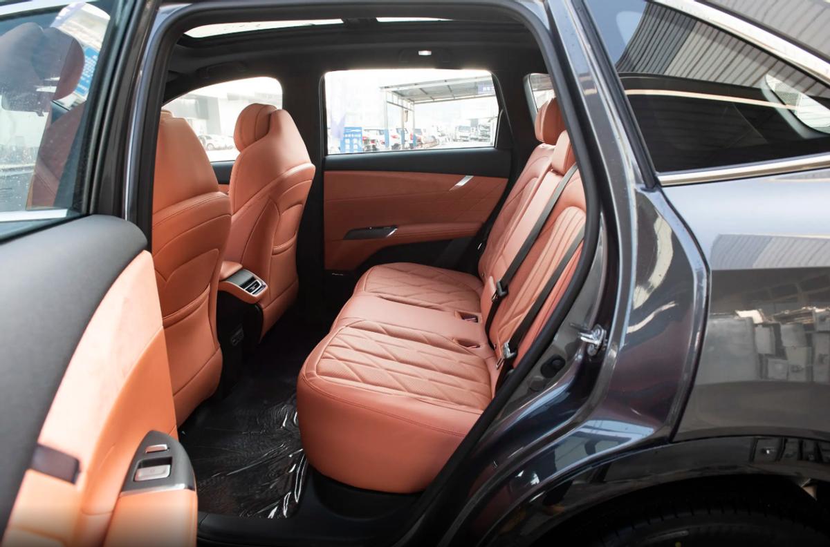10多万的经典家用SUV!体验长安第四代CS75PLUS,有哪些看点?